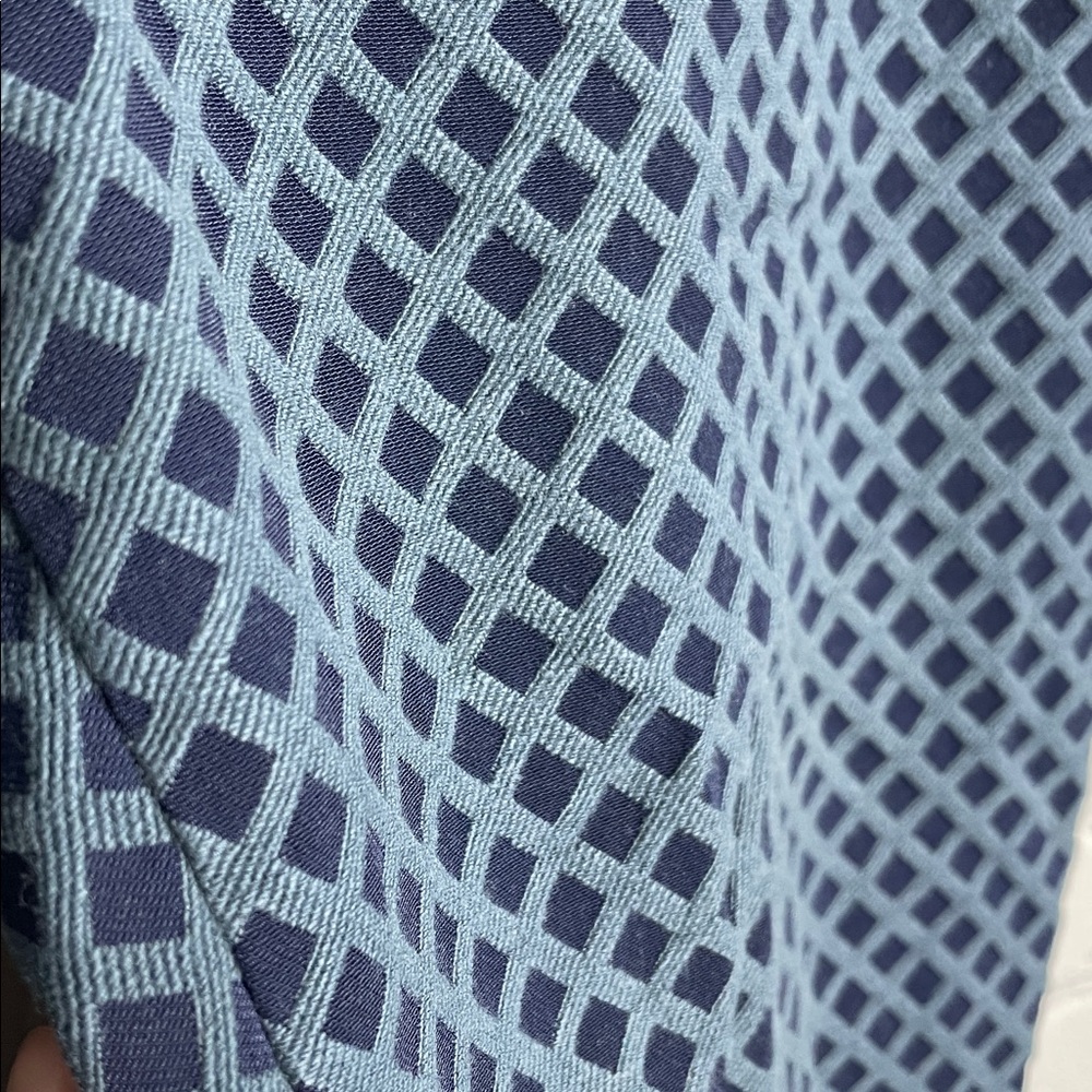 Banana Republic Navy Camden-Fit Diamond Jacquard Textured Ankle Cropped Pants - Picture 7 of 10